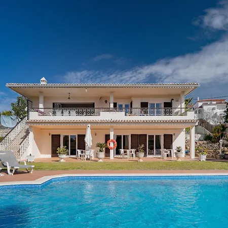 Villa Family And Pool By Homing